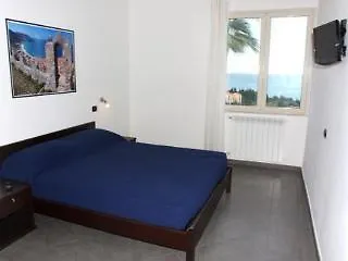 Couette-café Bouganville B&B Cefalù